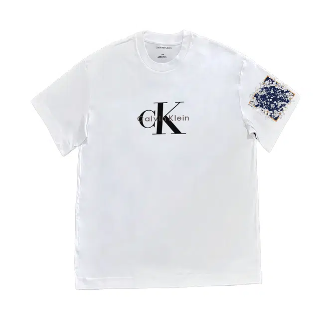 Calvin Klein T-Shirt
