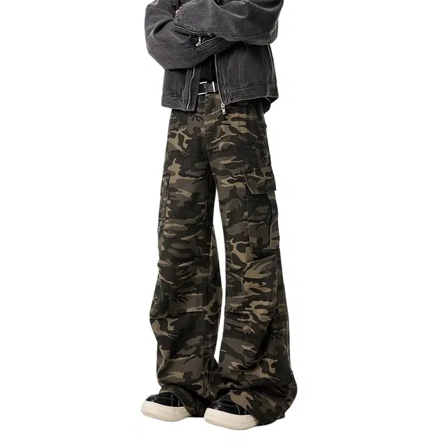 沐诚阳译 美式高街迷彩潮牌宽松微喇休闲拖地工装裤 男款