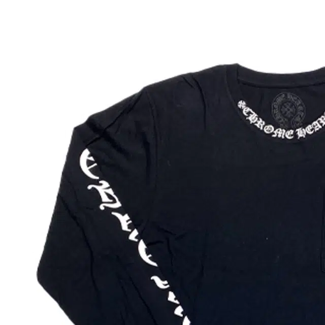 Chrome Hearts T