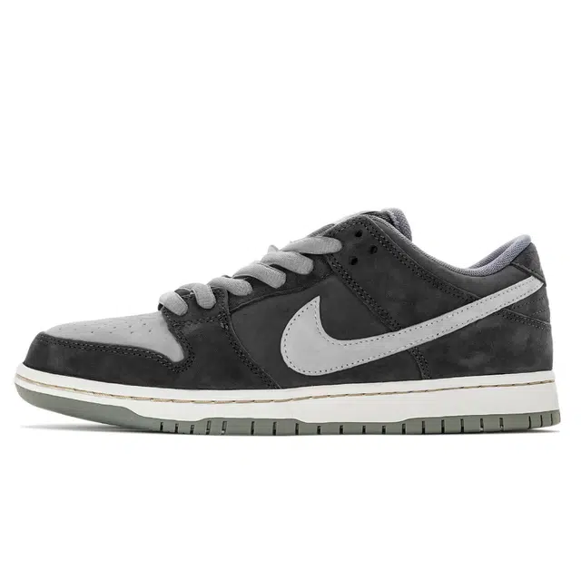 Nike Dunk SB "Dust Noir"