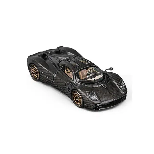 Cm Model Utopia