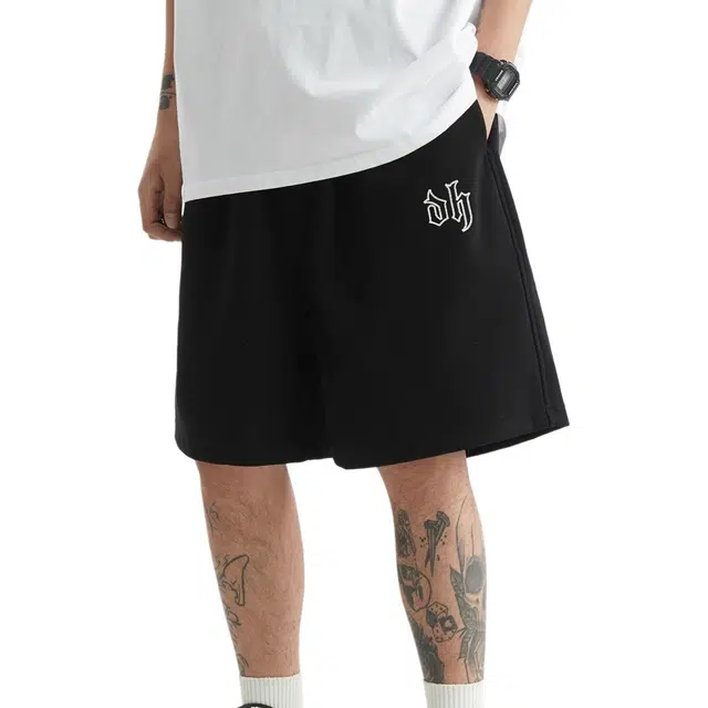 沐诚阳译 日系哥特字母刺绣男宽松透气运动潮牌休闲短裤 男款