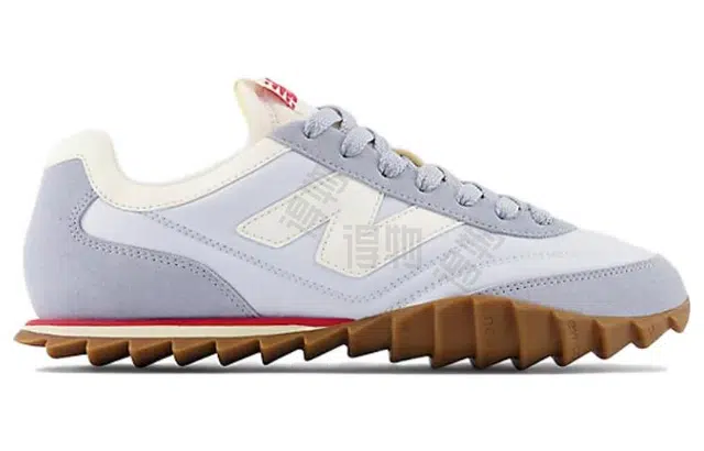 New Balance RC30