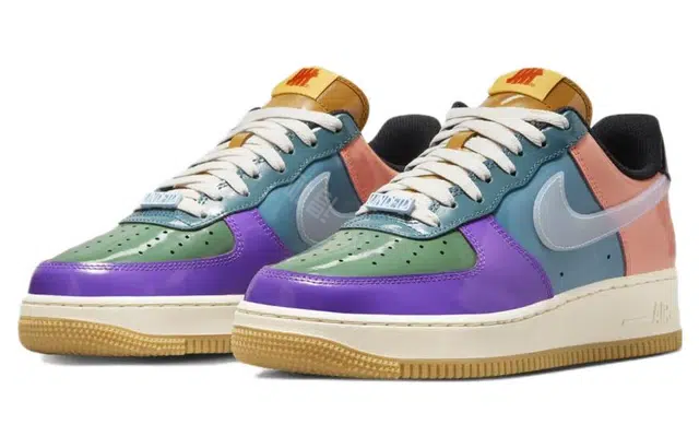 UNDEFEATED x Nike Air Force 1 Low
