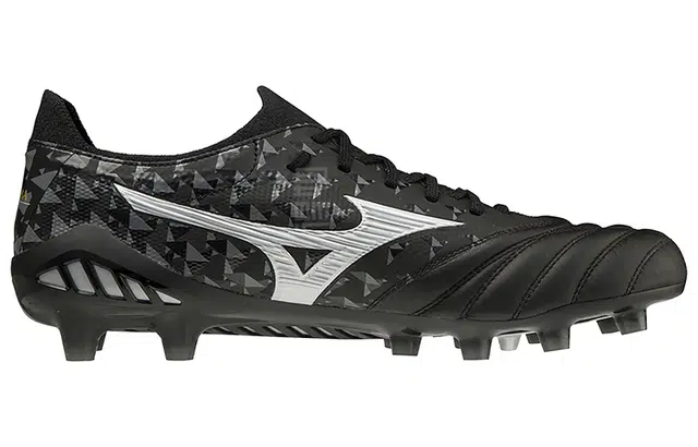 Mizuno Morelia Neo 3