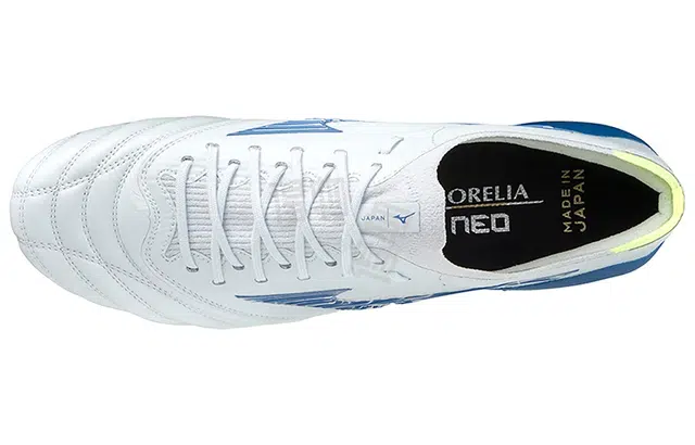 Mizuno Morelia Neo 3