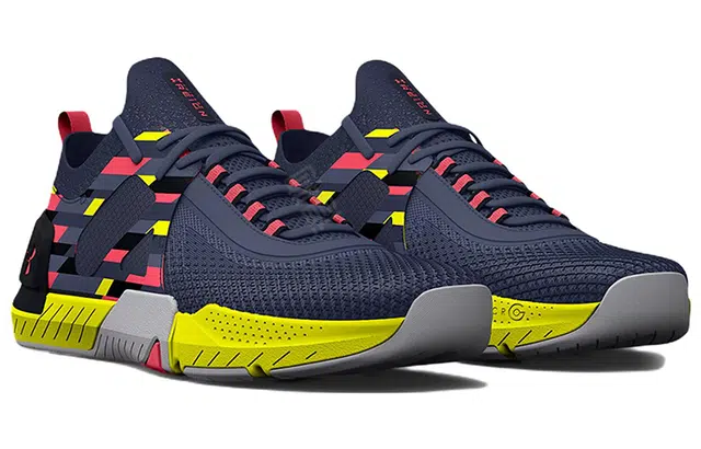 Under Armour TriBase Reign 4 Pro Amp