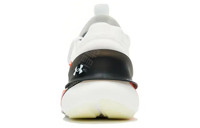 Under Armour HOVR Phantom 3 Launch