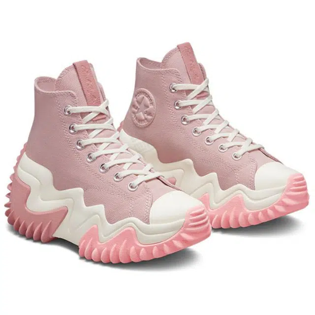 Converse Run Star Motion