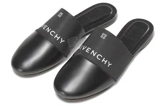 GIVENCHY