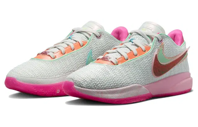 Nike LeBron 20 EP 20