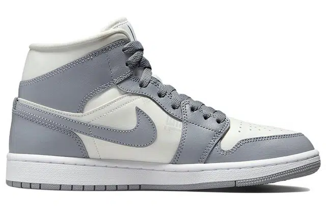 Jordan Air Jordan 1 mid "grey sail" dior2.0