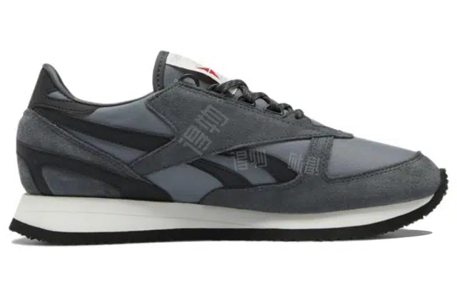 Reebok Victory
