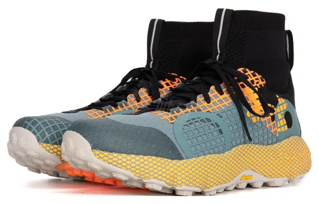 Under Armour Dark Sky Ridge Trek Trail