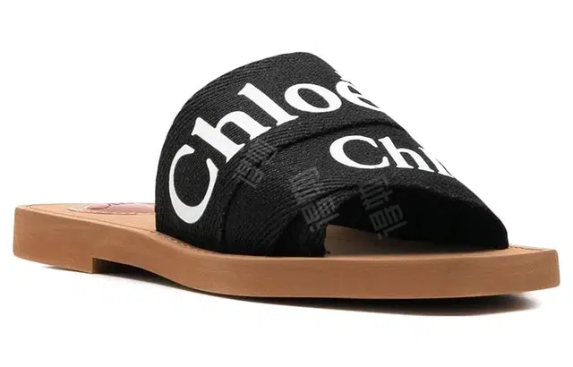 Chlo logo