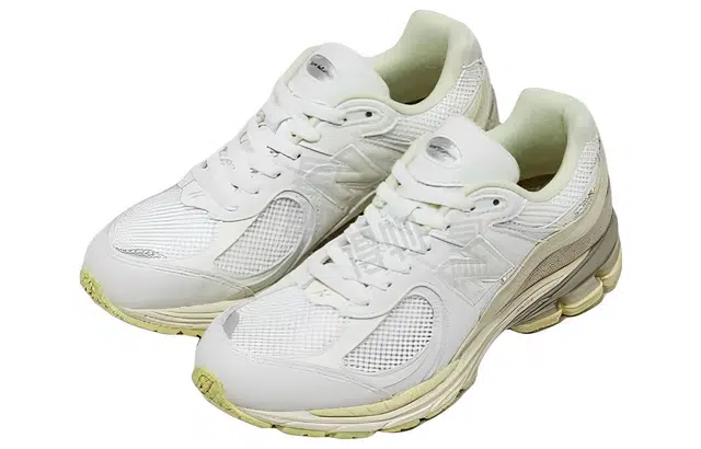 AURALEE x New Balance NB 2002R