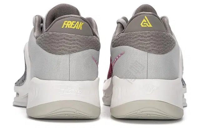 Nike Zoom Freak 4 EP 4 "Barely Volt"