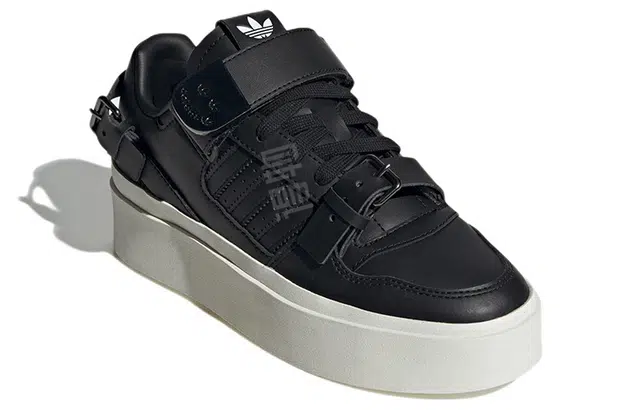adidas originals FORUM Bonega
