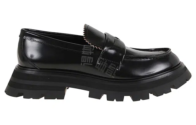 Alexander McQueen Wander