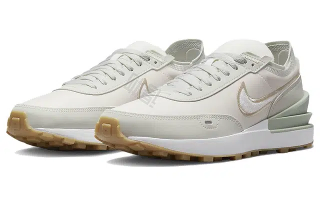 Nike Waffle One SE