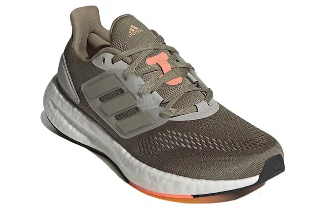 adidas Pure Boost 22