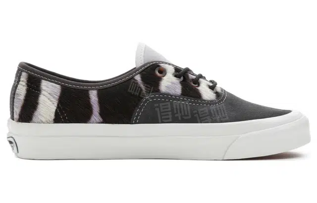Vans Authentic Buty 44 DX