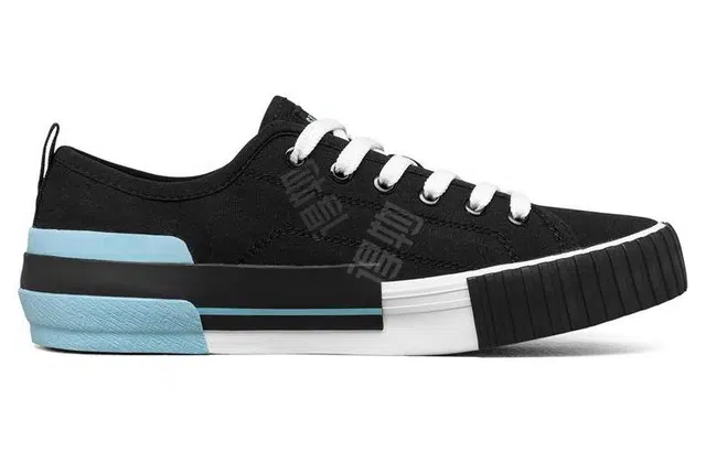 Skechers New Moon