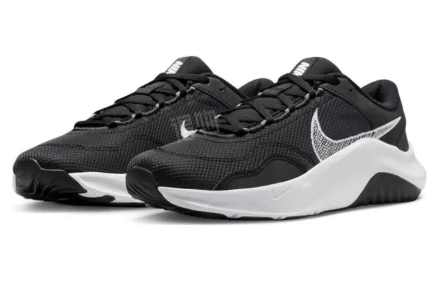 Nike Legend Essential Next Nature
