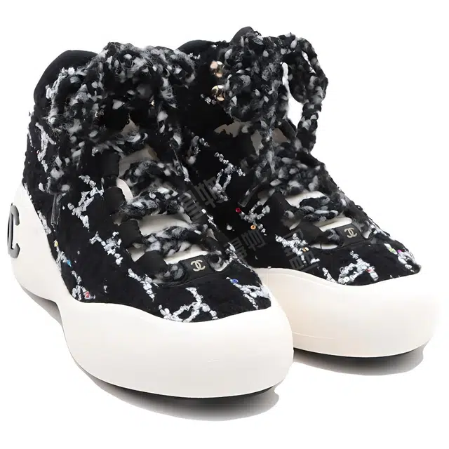 CHANEL 22N