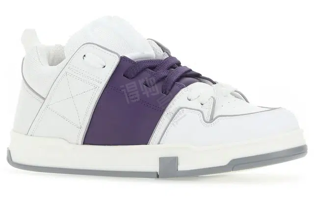 Valentino Open Garavani Skate
