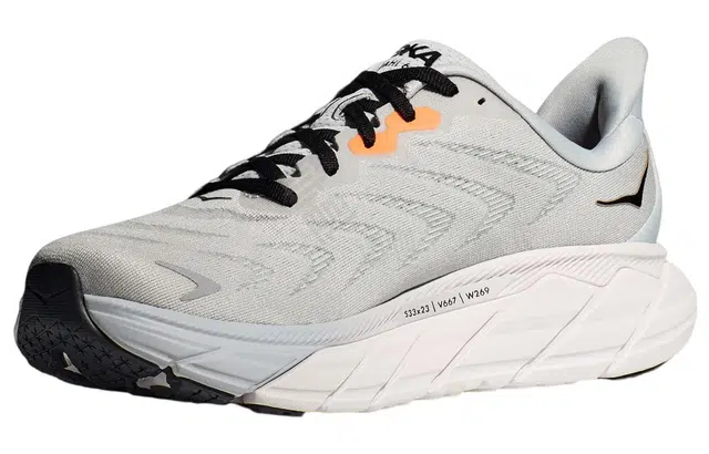HOKA ONE ONE Arahi 6