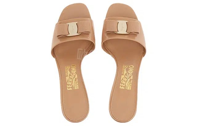 FERRAGAMO Vara