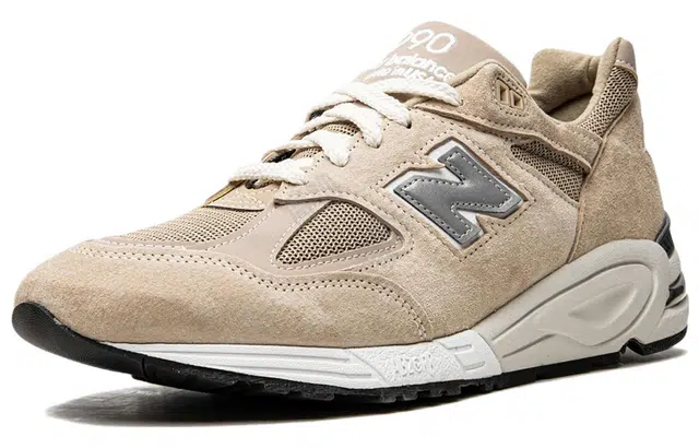 KITH x New Balance NB 990 V2