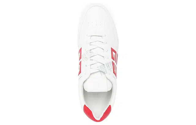 GIVENCHY G4