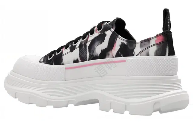 Alexander McQueen Tread Slick