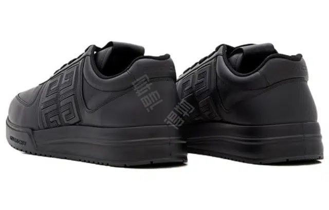 GIVENCHY G4