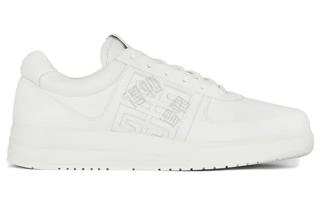 GIVENCHY G4