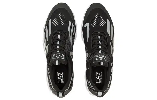 EMPORIO ARMANI EA7 logo