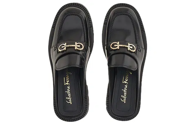 FERRAGAMO Gancini