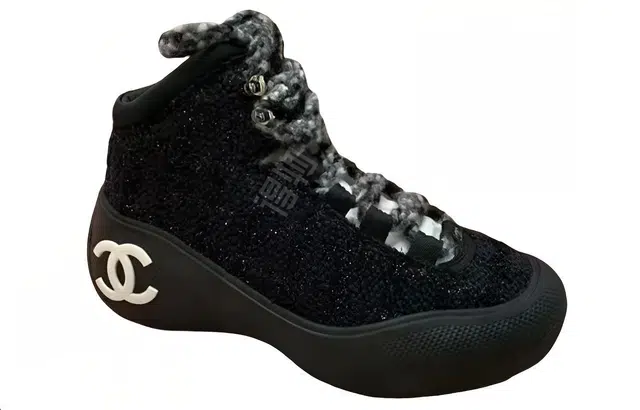 CHANEL 22N