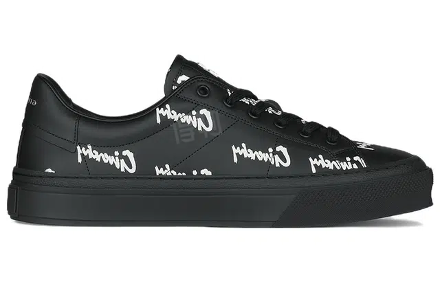 GIVENCHY City Sport