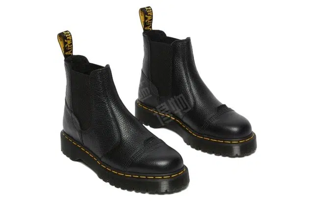 Dr.Martens