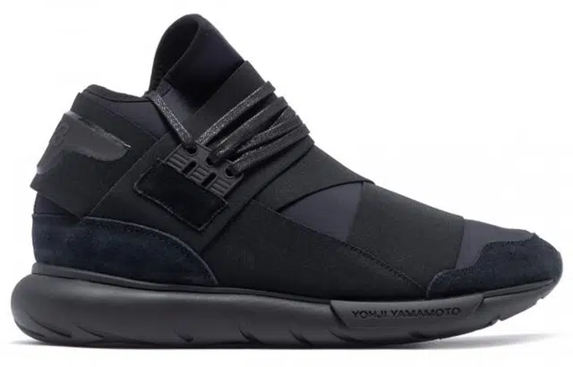 Y-3 Qasa