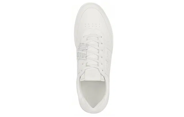 GIVENCHY G4