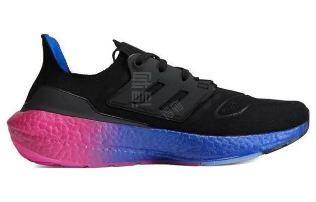 adidas Ultraboost 22