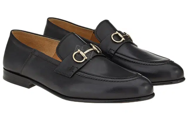 FERRAGAMO Gancini