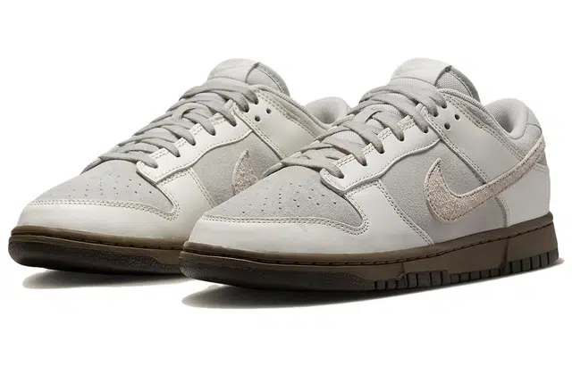 Nike Dunk Low "Ironstone"