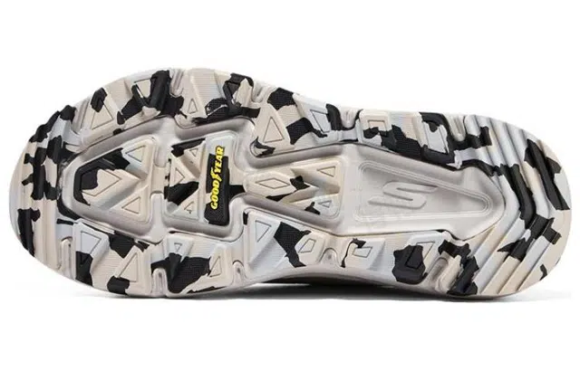 Skechers Max Cushioning Premier Trail