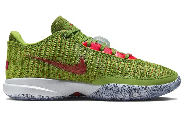 Nike LeBron 20 "Christmas" 20 EP