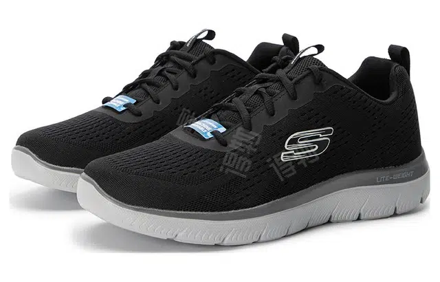 Skechers Summits